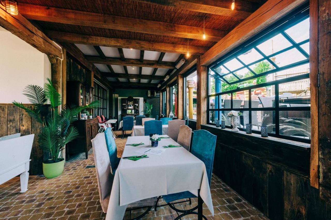 Hotel De Kalvaar Нинове Екстериор снимка