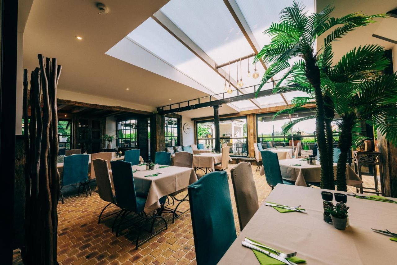 Hotel De Kalvaar Нинове Екстериор снимка