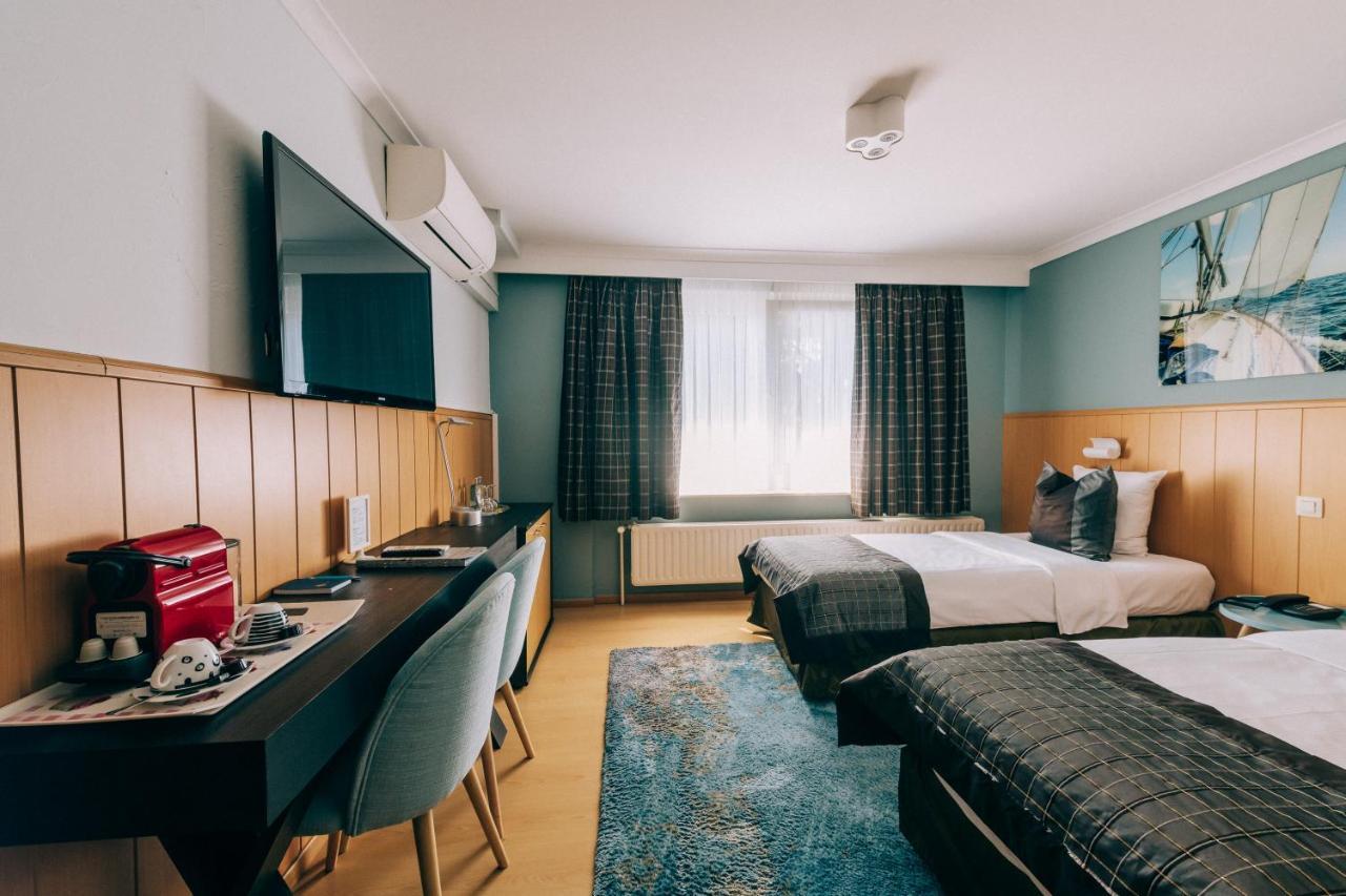 Hotel De Kalvaar Нинове Екстериор снимка